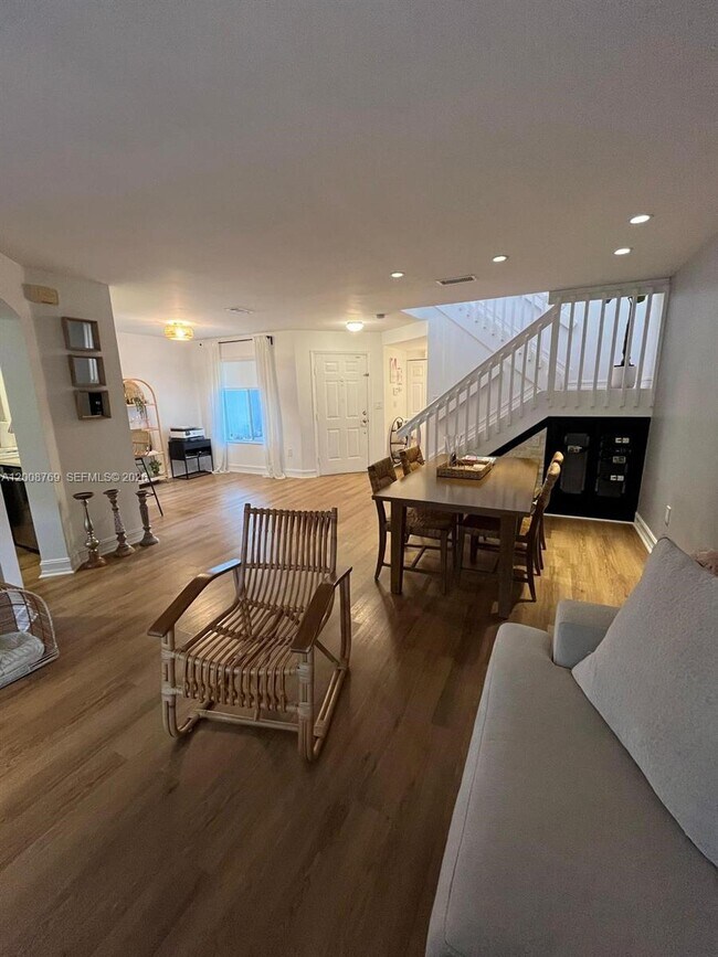 Building Photo - 7451 SW 163rd Ct