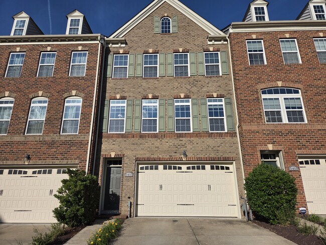 Building Photo - 5415 Stream Bank Ln