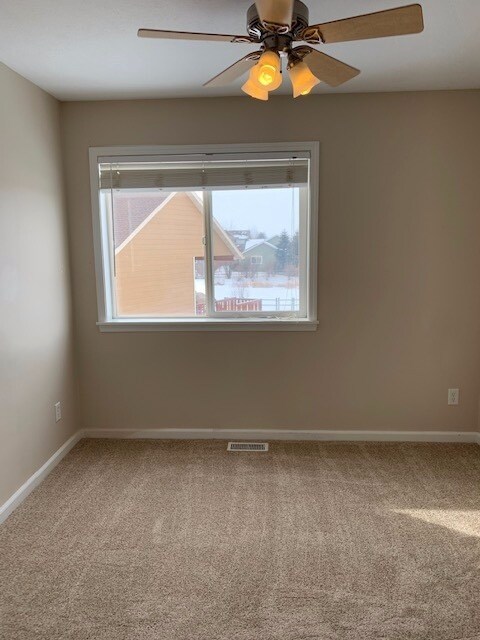 Building Photo - 4 Bedroom 2.5 Bath home on a cul-de-sac