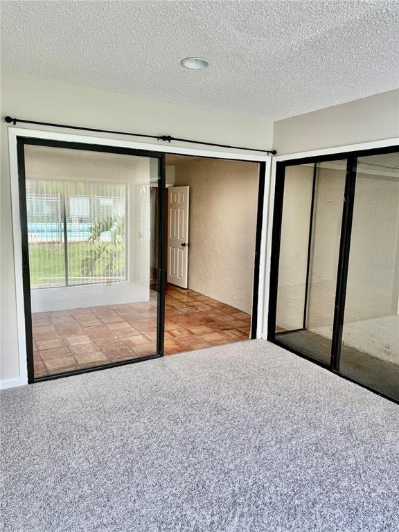 Building Photo - 633 Desoto Dr