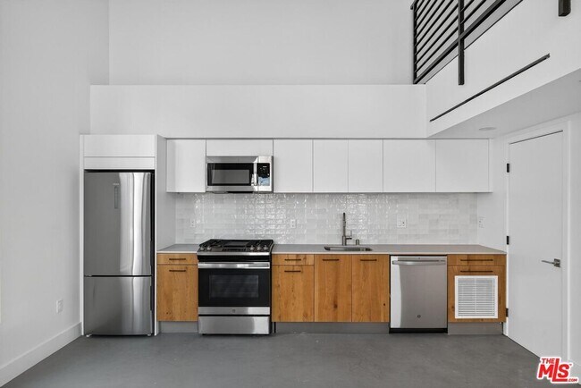 Building Photo - 2412 Eads St