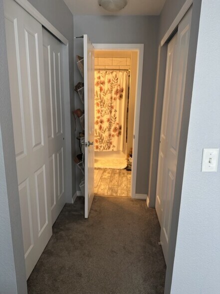 Building Photo - 5551 Cornerstone Dr