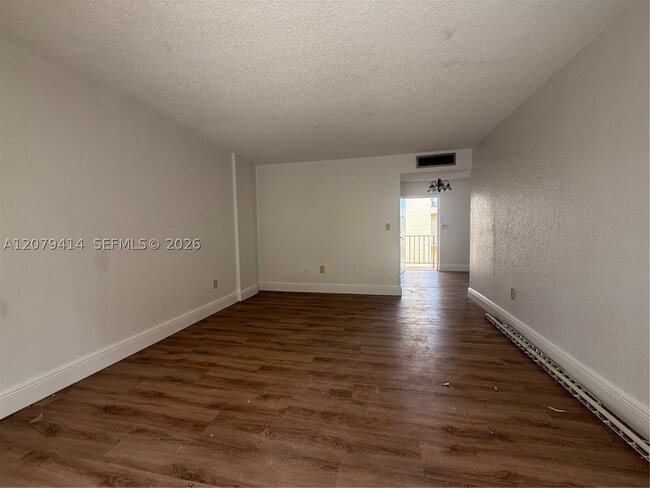 Building Photo - 13100 SW 92nd Ave
