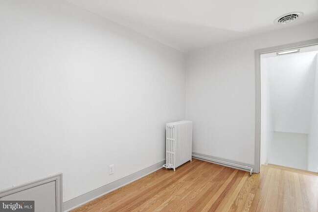 Building Photo - 8805 Reichard Rd