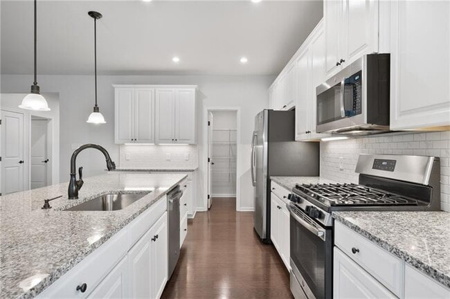 Building Photo - 3005 Eagle Ridge Dr