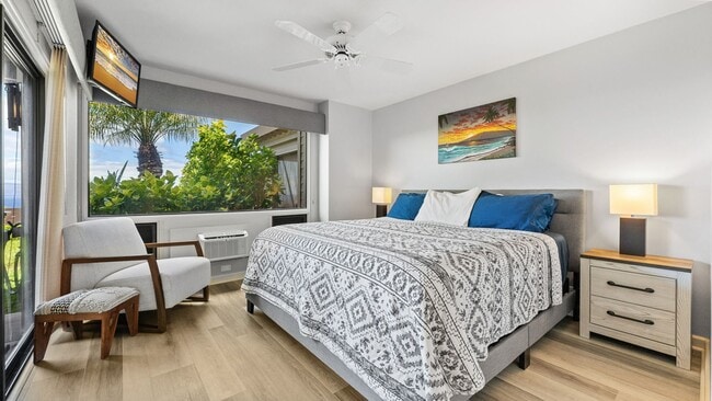 Building Photo - Renovated Two Bedroom/Two Bathroom at The Masters!