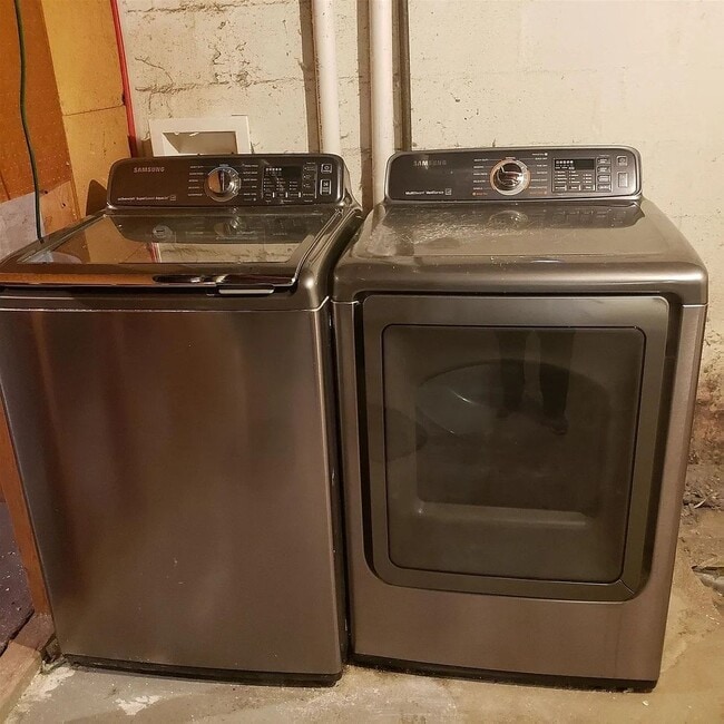 Building Photo - 2215 Falls Ave