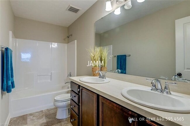Building Photo - 9360 Rockys Ct