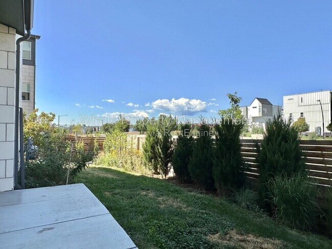 Building Photo - 1580 W 68th Ave