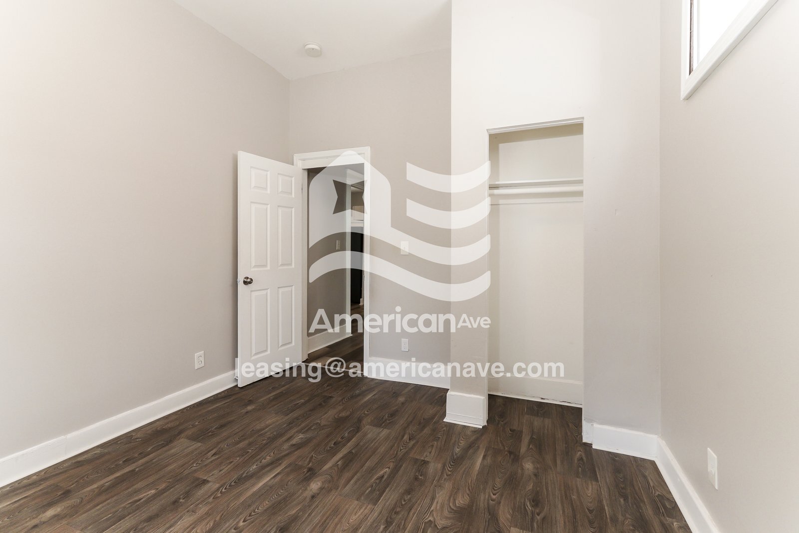 Building Photo - 624 S 38th St