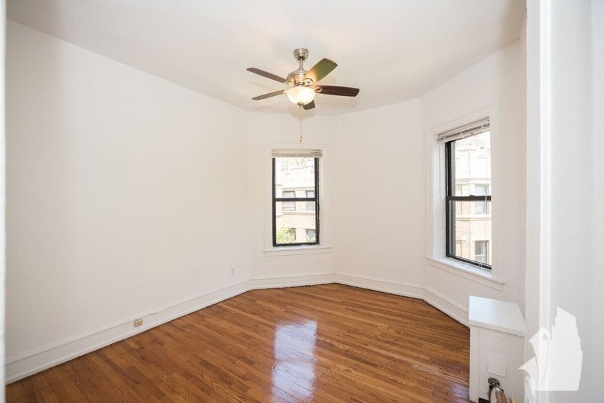 Building Photo - 622 W Stratford Pl