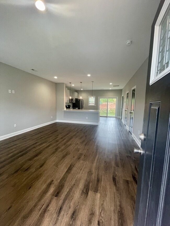 Building Photo - 1 Emanuel Ct