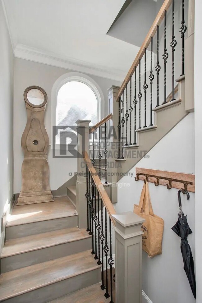 Building Photo - 1208 Woodland St