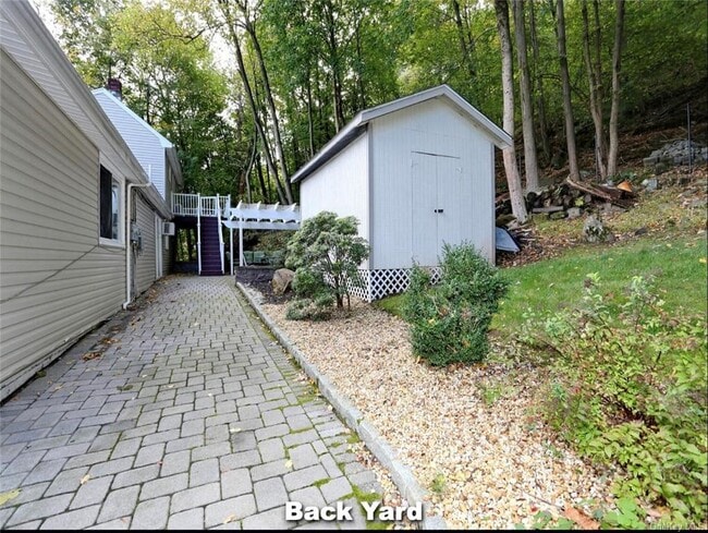 Building Photo - 239 Westside Ave