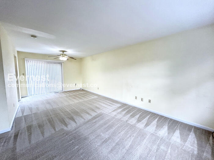 Building Photo - 217 Mimosa Ave