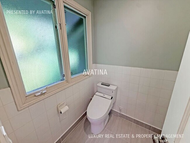 Building Photo - 2330 Kaola Way