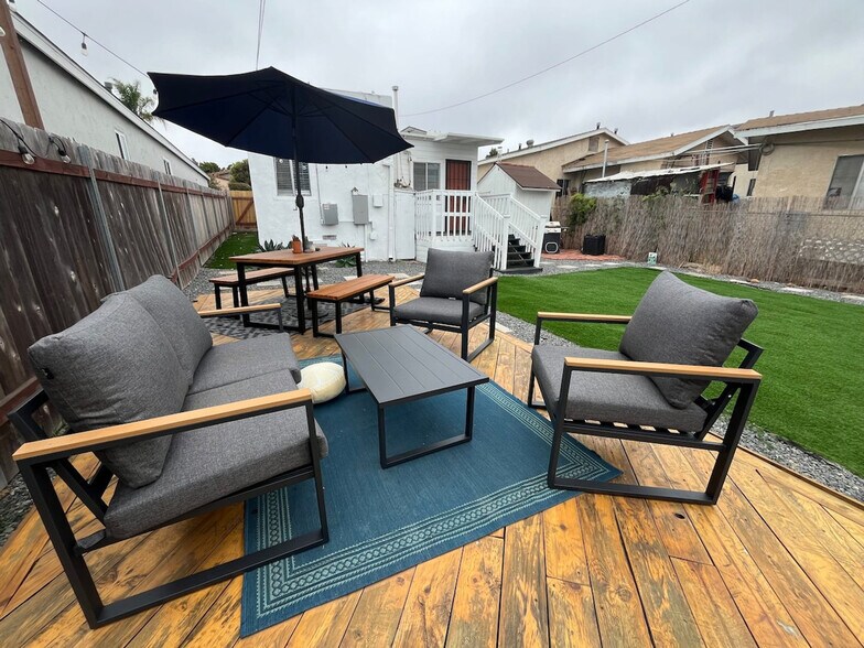 Building Photo - 2950 Franklin Ave