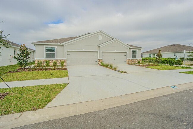 Building Photo - 31415 Paper Birch St