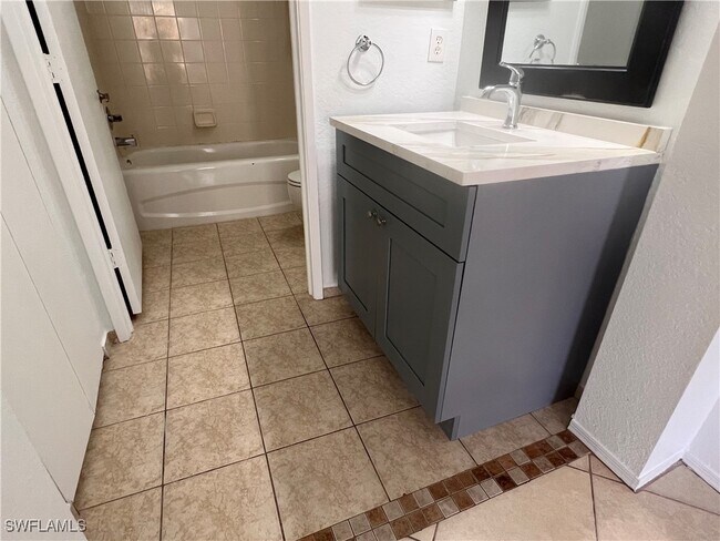 Building Photo - 8235 Ibis Club Dr