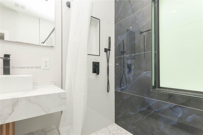 Building Photo - 2360 SW 12th St