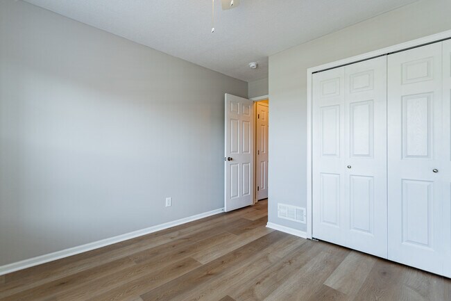 Building Photo - 7012 Churchhill Downs Dr