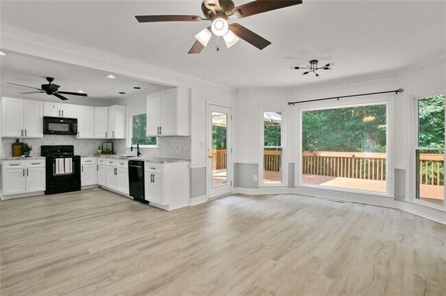 Building Photo - Beautifully Renovated 5-Bedroom, 4-Bath Home on Full Finished Basement!