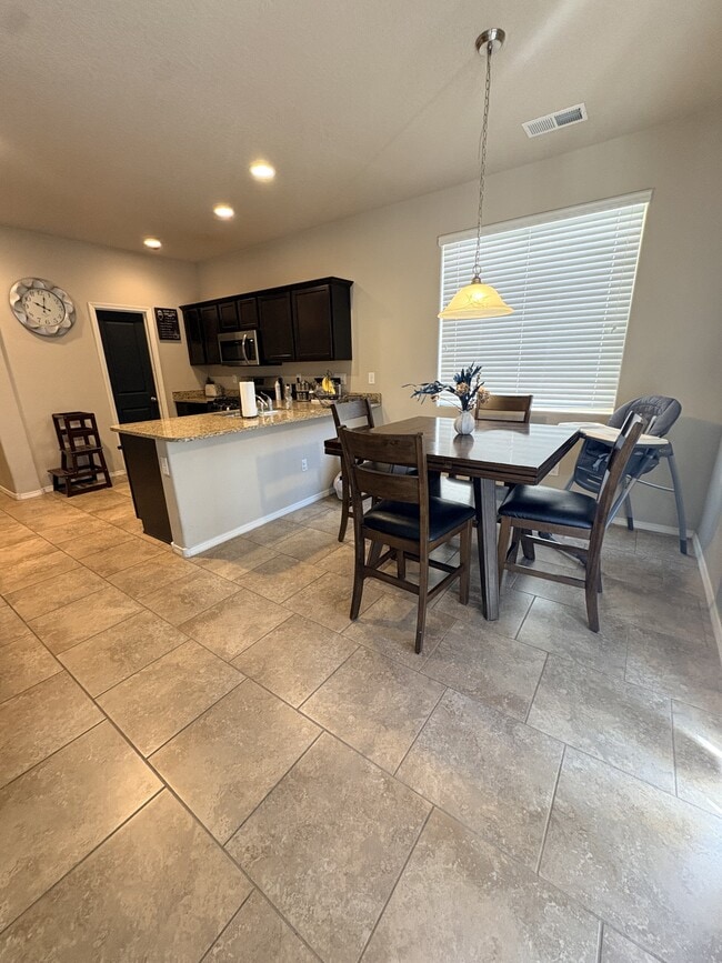 Building Photo - 9332 Warm Stone St