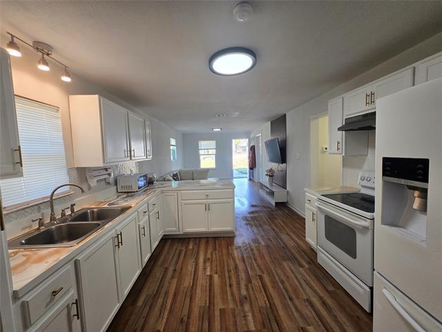 Building Photo - 108 W Acheson St