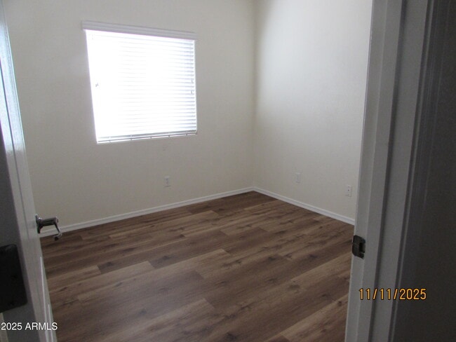 Building Photo - 102 N 118th Ave