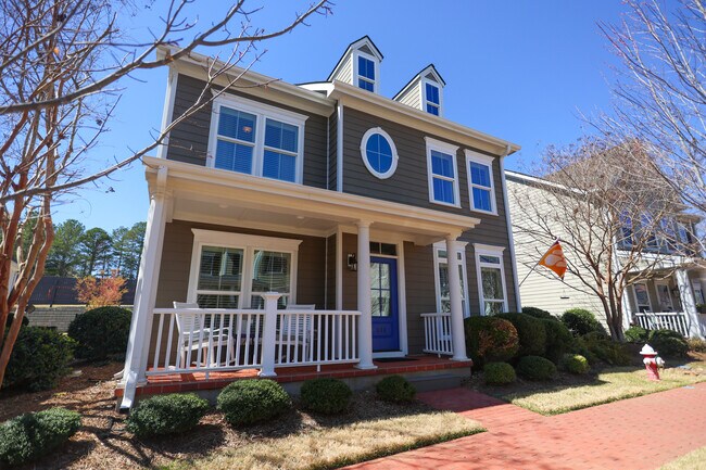 Building Photo - 504 Village Walk Ln