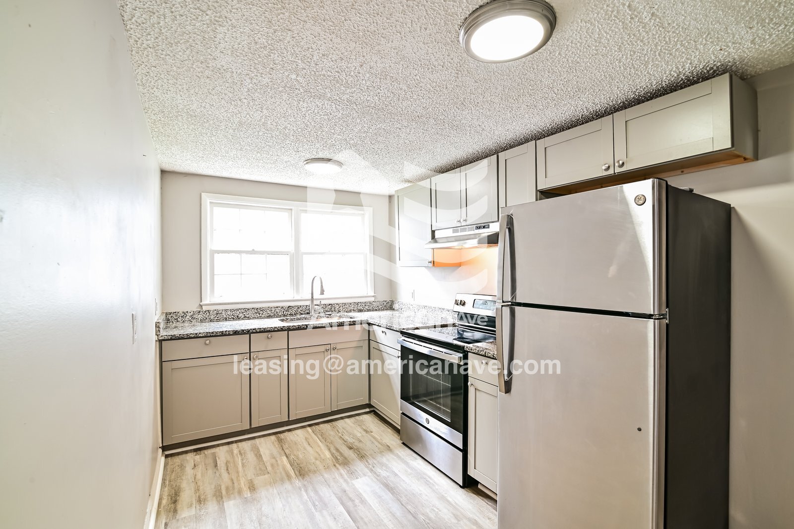 Building Photo - 713B Hillcrest Ave