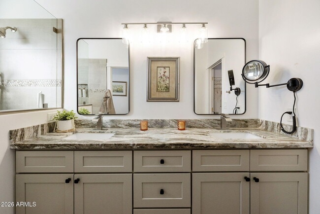 Building Photo - 3912 S Kyrene Rd