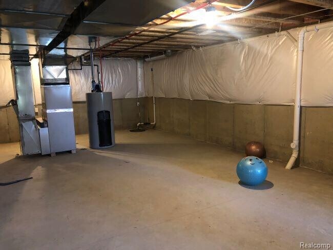 Building Photo - 47359 Bayside Blvd