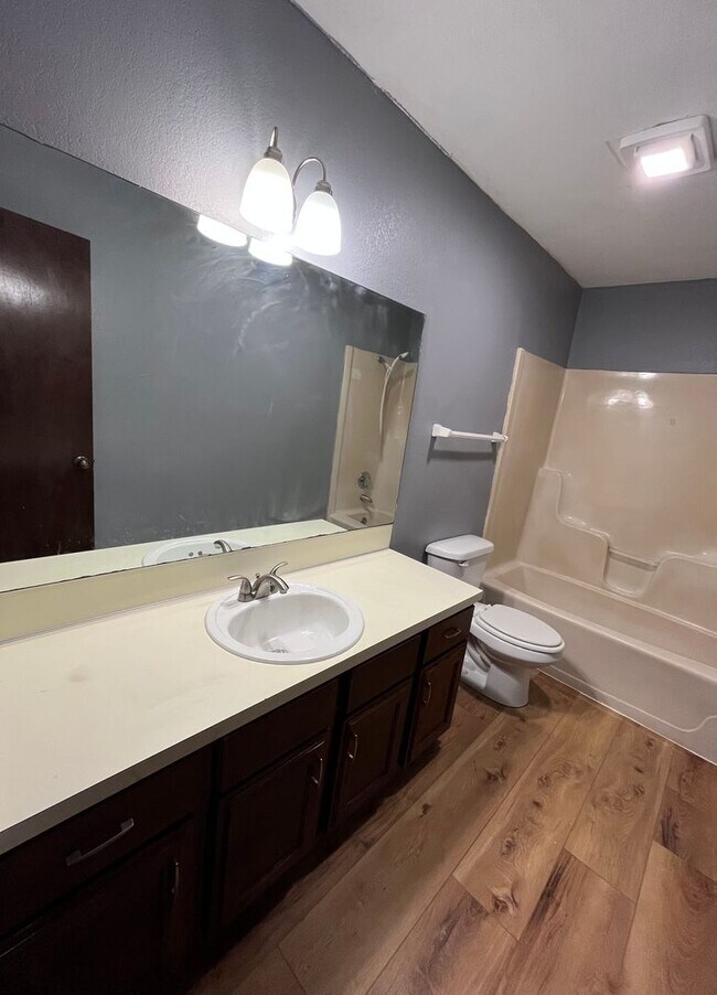 Building Photo - 39th Street Duplex