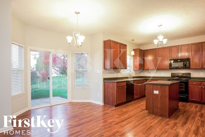 Building Photo - 1170 Highland Lake Way