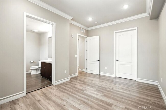 Building Photo - 201 N Reese Pl