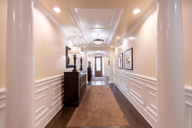 Building Photo - 4955 Ivy Ridge Dr SE