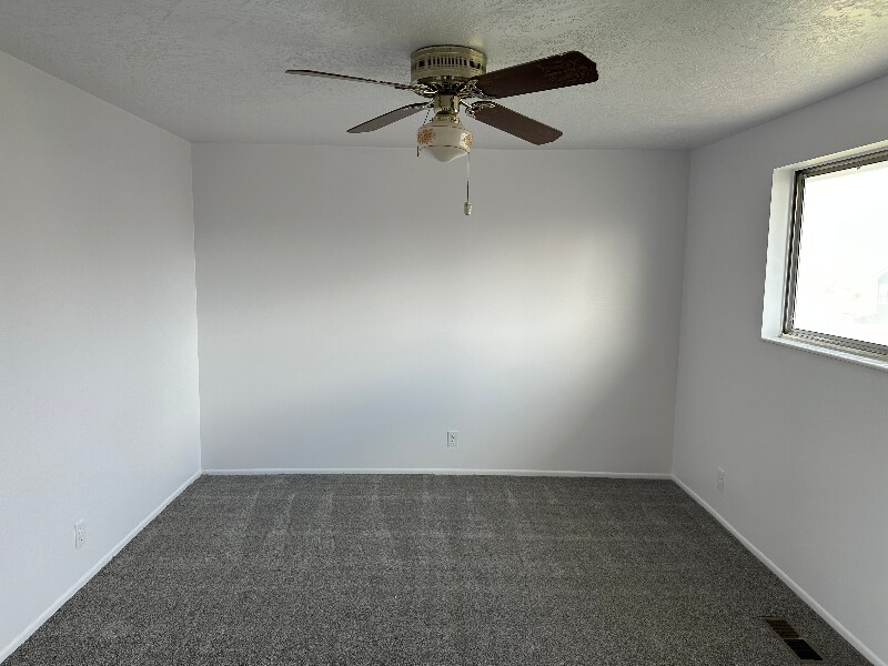 Building Photo - 4981 Greentree Way W