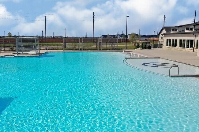 Building Photo - 31134 Delamere Turn trl Trl