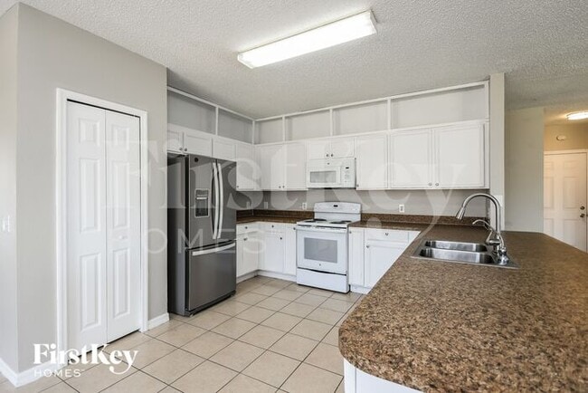 Building Photo - 2358 Rock Dr