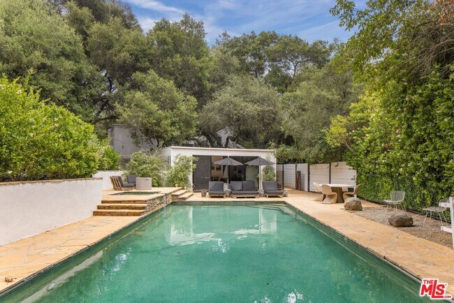 Building Photo - 959 Crater Oak Dr