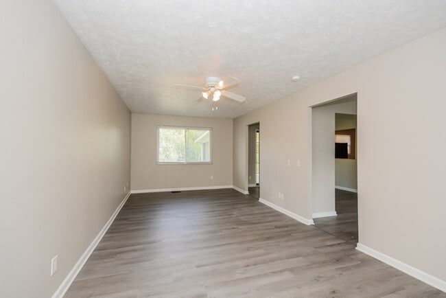 Building Photo - 6158 Ricky Dr