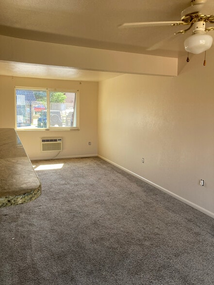 Building Photo - 1404 Ulysses St