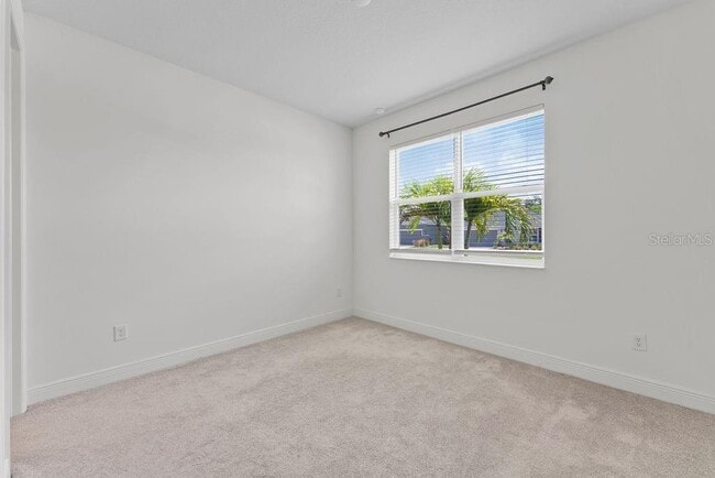 Building Photo - 7322 34th Ct E