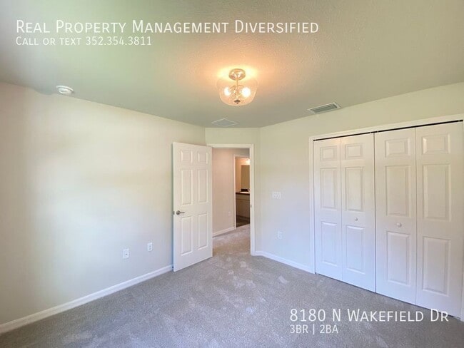 Building Photo - 8180 N Wakefield Dr