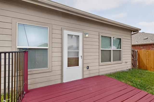 Building Photo - 2123 Meadow View Dr