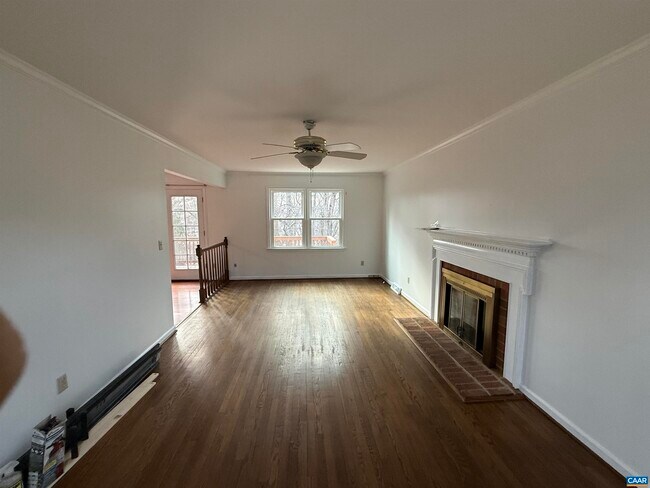 Building Photo - 1664 Redington Ln