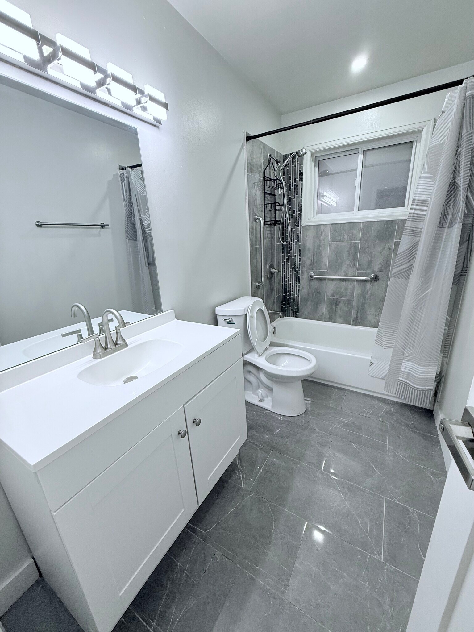 Main floor bathroom - 1281 Worley Dr