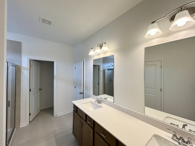 Building Photo - 206 Summerlin Dr