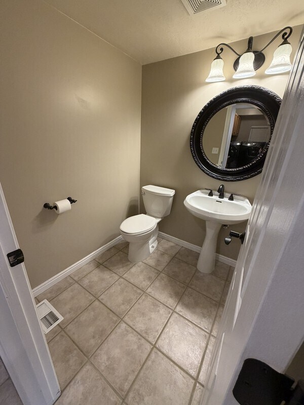 Building Photo - 11651 Mapleberry Ct